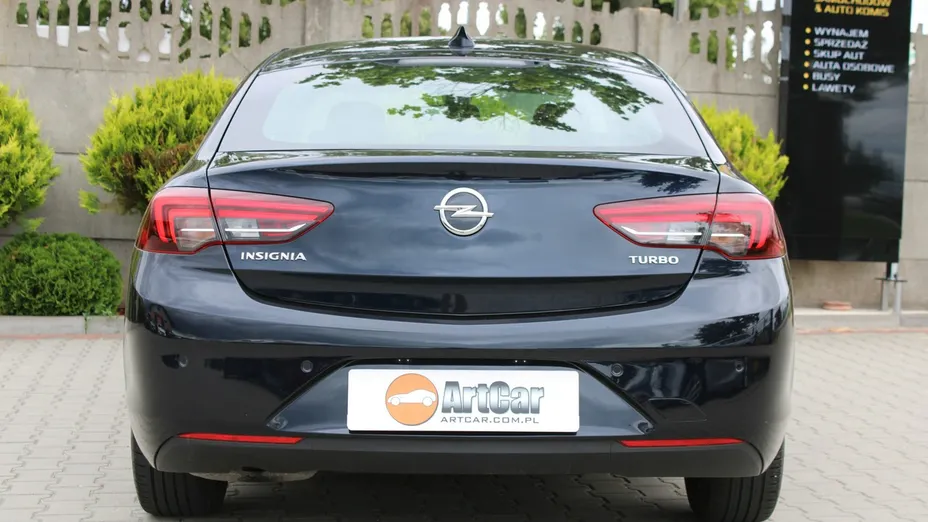 OPEL Insignia -