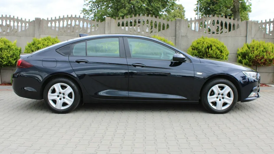 OPEL Insignia -