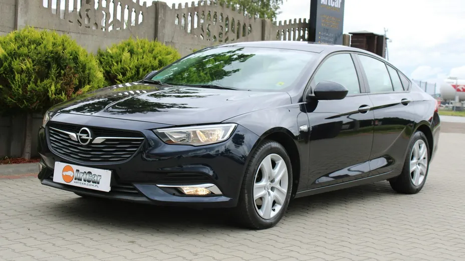 OPEL Insignia -