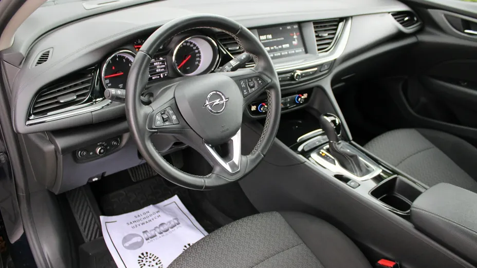 OPEL Insignia -