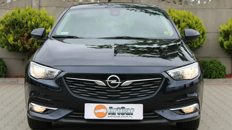 OPEL Insignia -