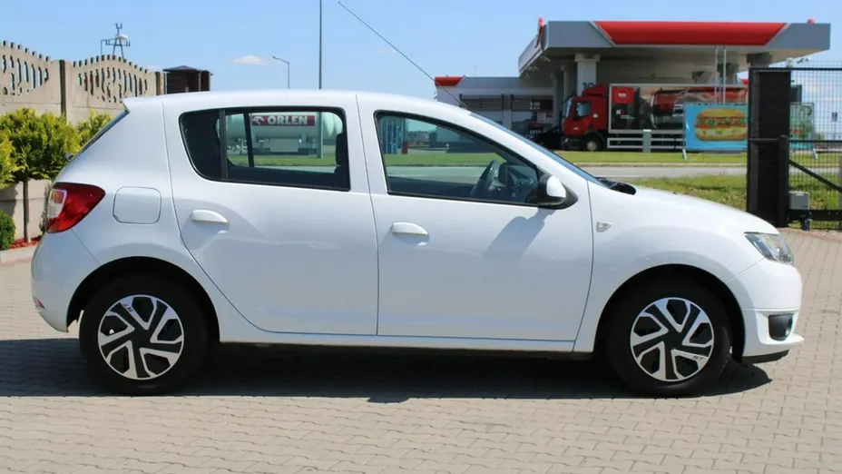 DACIA Sandero -