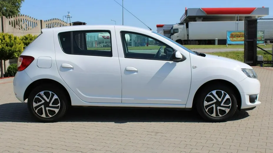 DACIA Sandero -