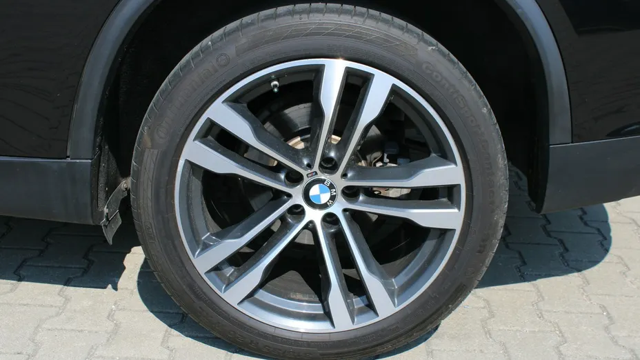 BMW X5 -