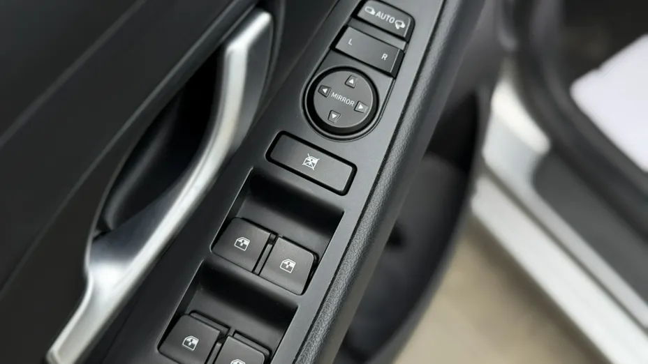 HYUNDAI i30 -