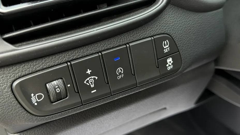HYUNDAI i30 -