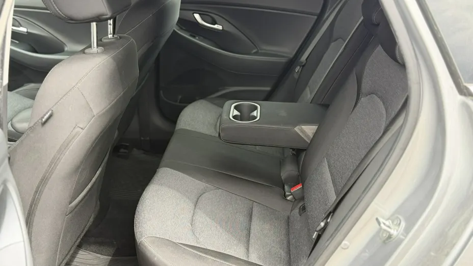 HYUNDAI i30 -