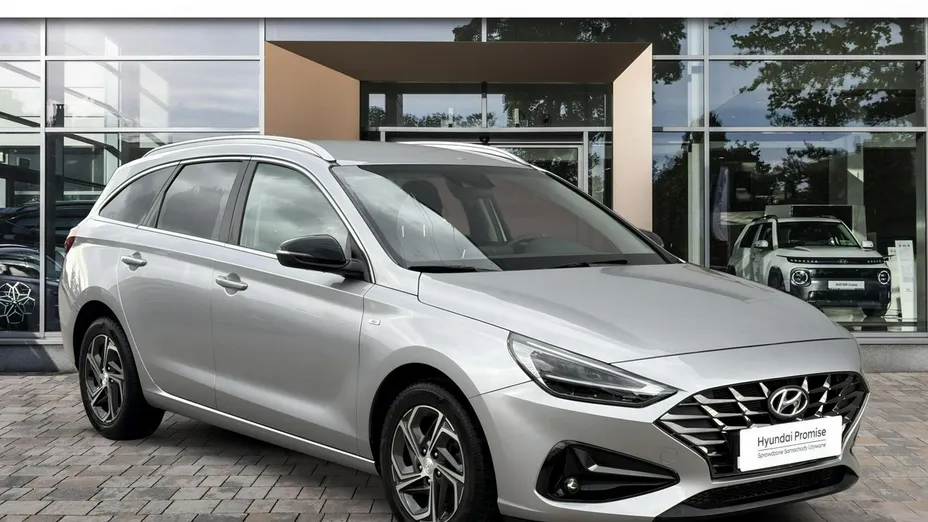 HYUNDAI i30 -