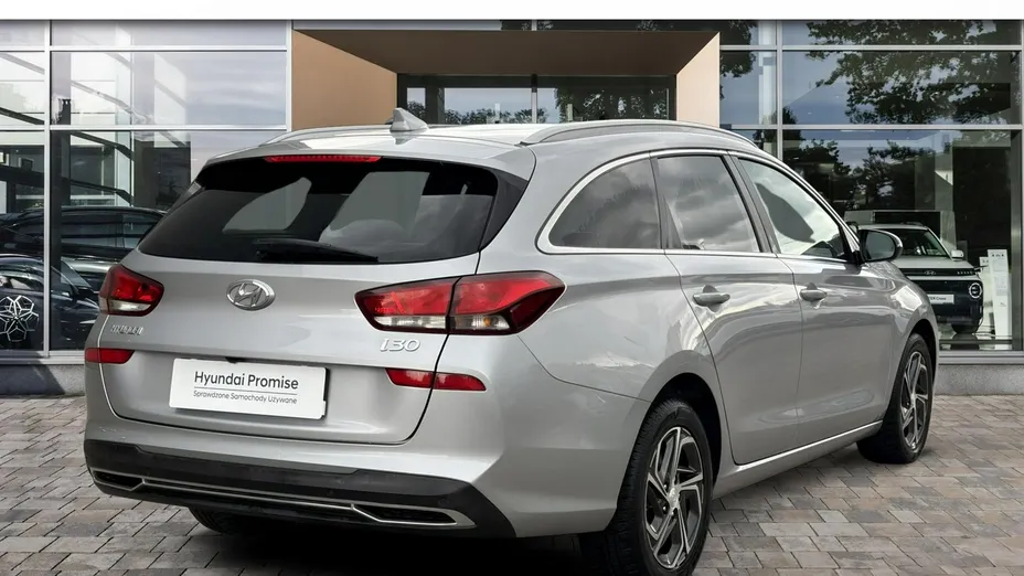 HYUNDAI i30 -