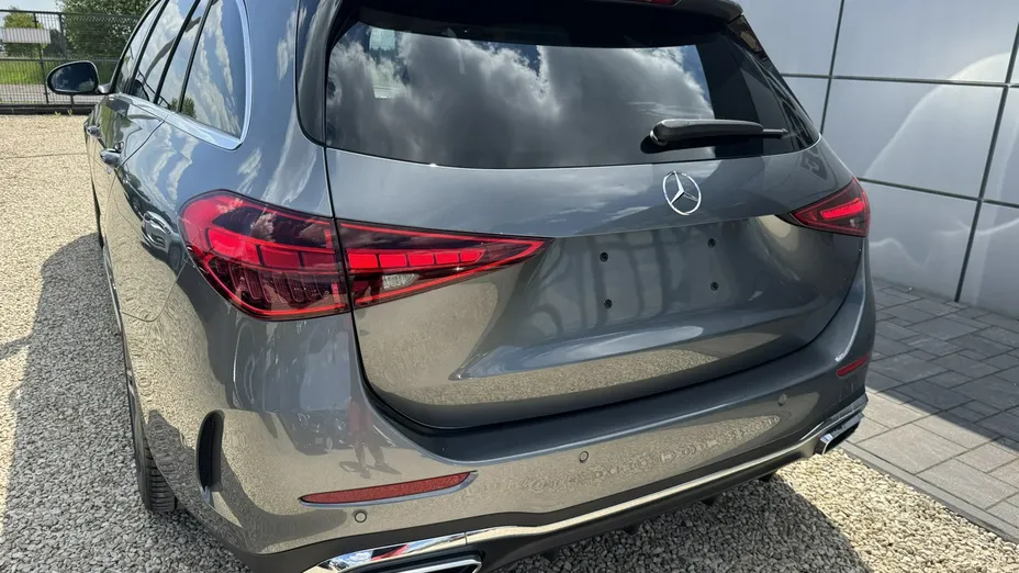MERCEDES-BENZ C Klasa -