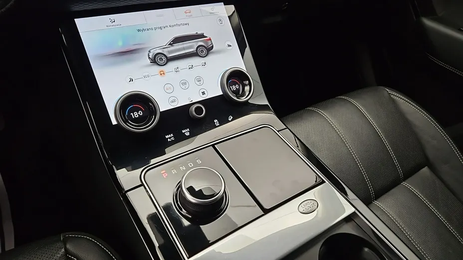LAND ROVER Range Rover Velar -