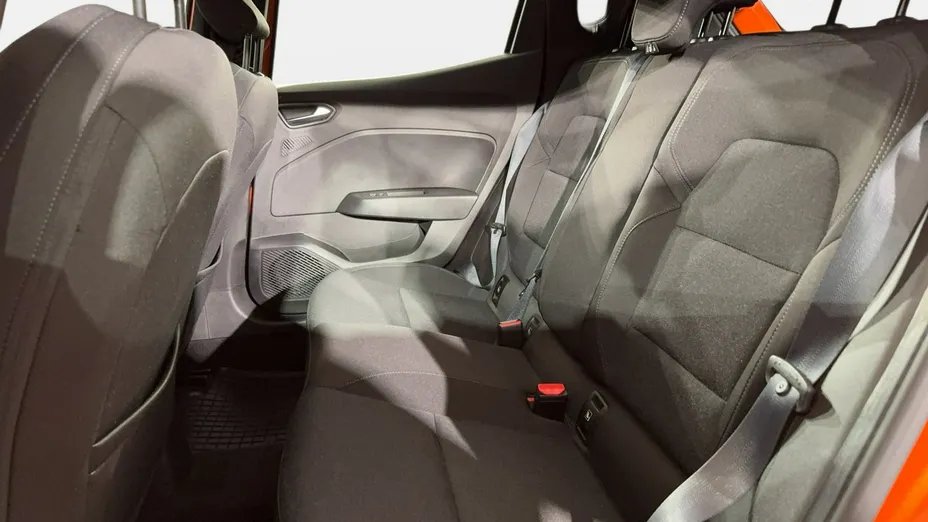 RENAULT Clio -
