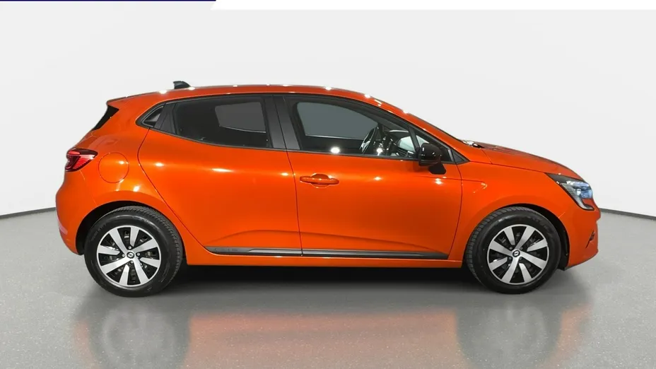RENAULT Clio -
