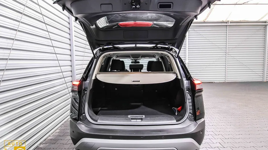 NISSAN X-Trail -