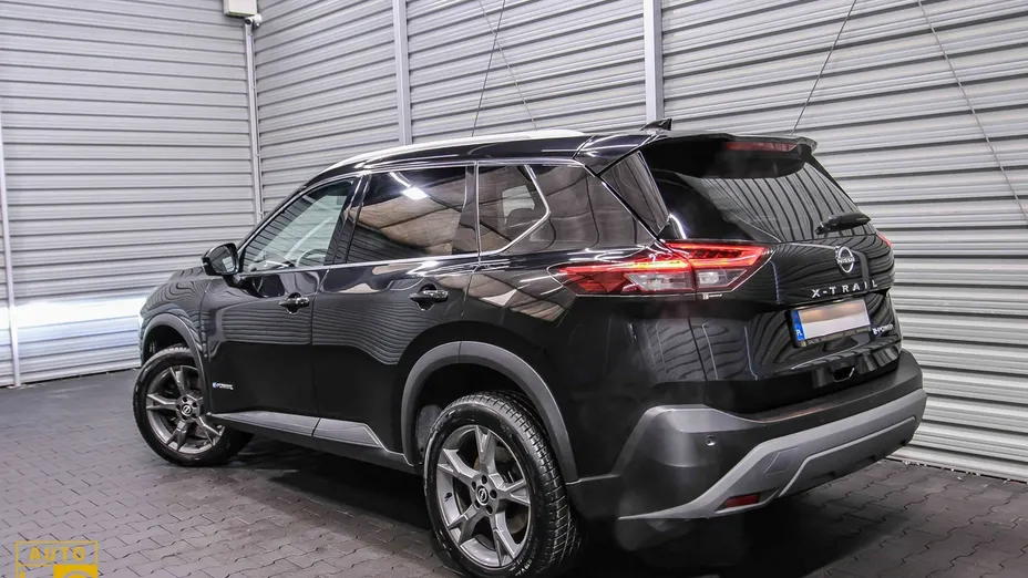 NISSAN X-Trail -