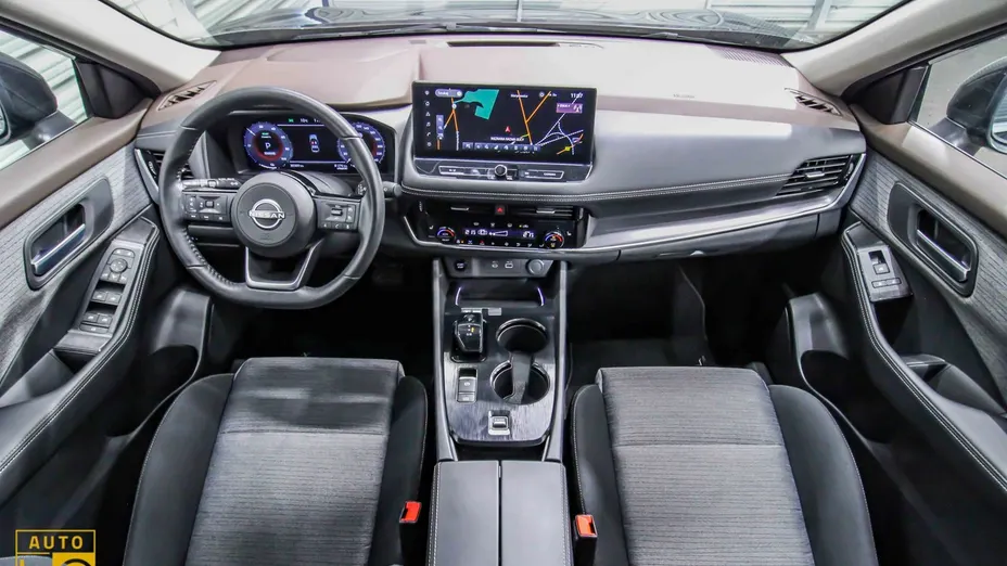 NISSAN X-Trail -
