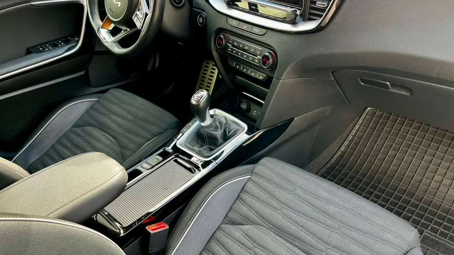 KIA ProCeed -