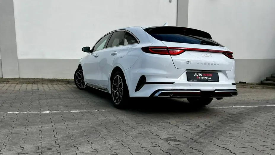 KIA ProCeed -