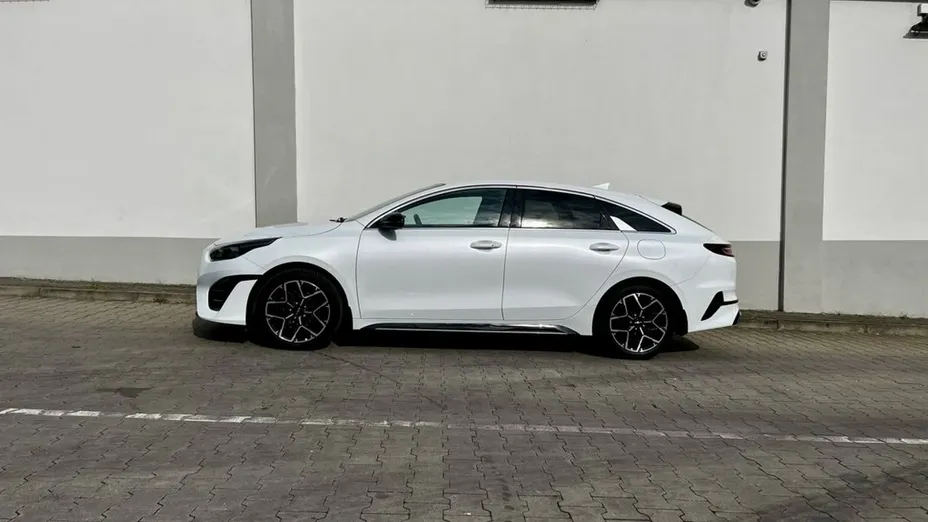 KIA ProCeed -