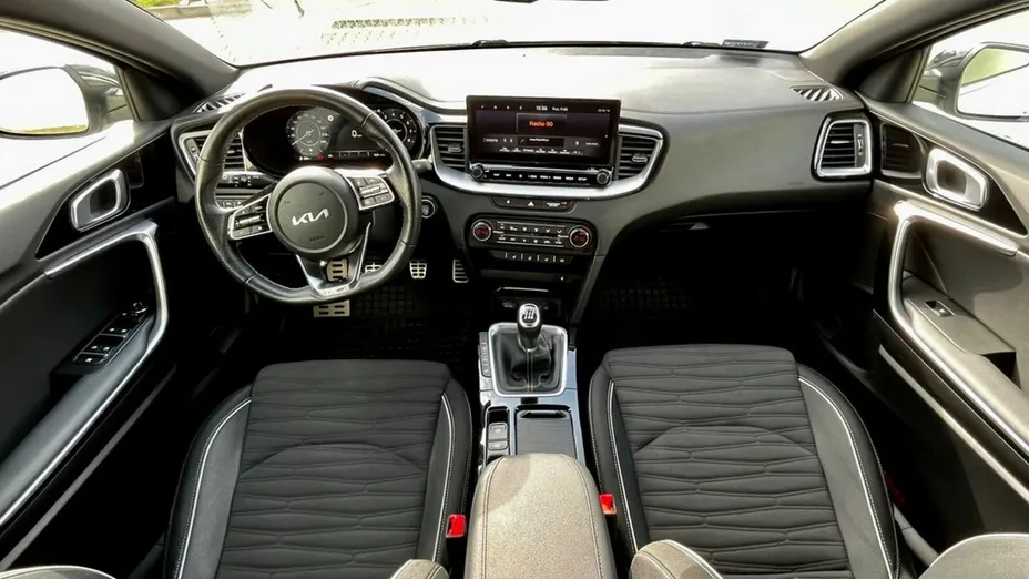 KIA ProCeed -