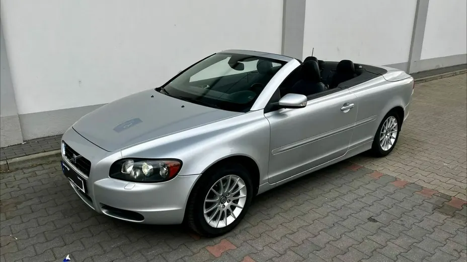 VOLVO C70 -
