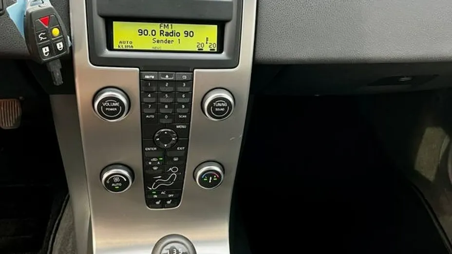 VOLVO C70 -