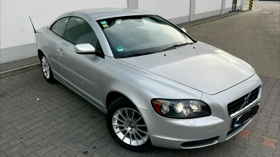 VOLVO C70 -