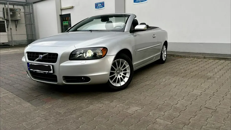 VOLVO C70 -