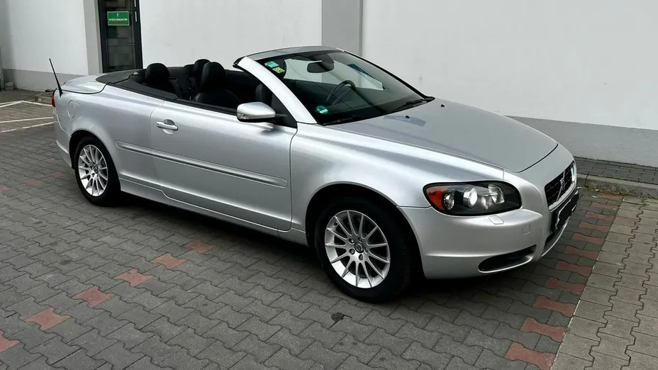 VOLVO C70 -