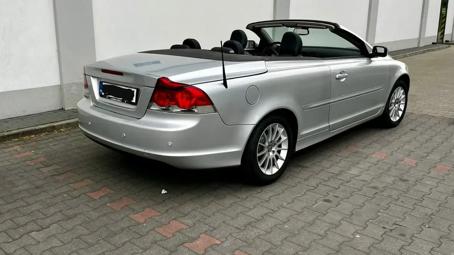 VOLVO C70 -