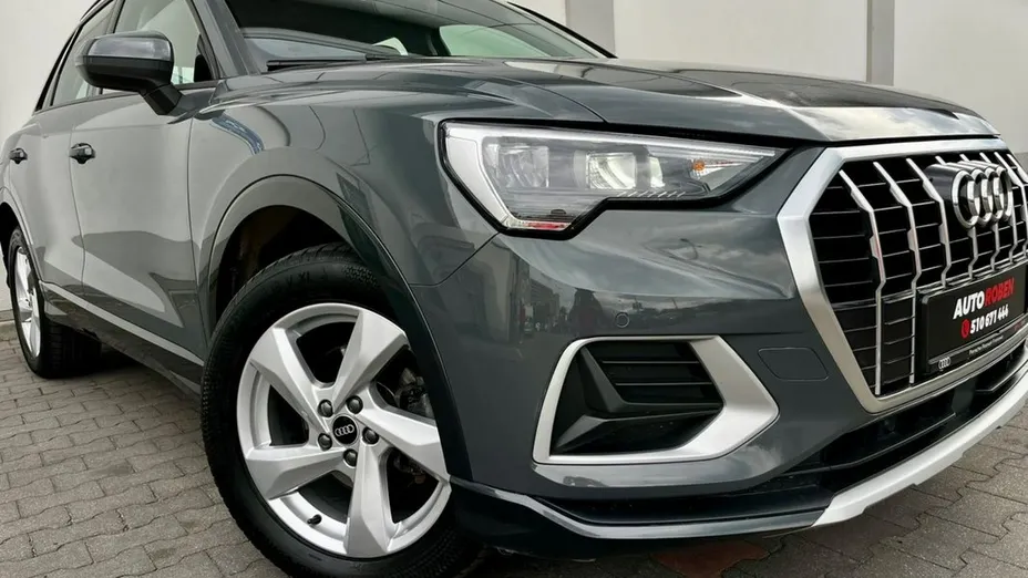 AUDI Q3 -