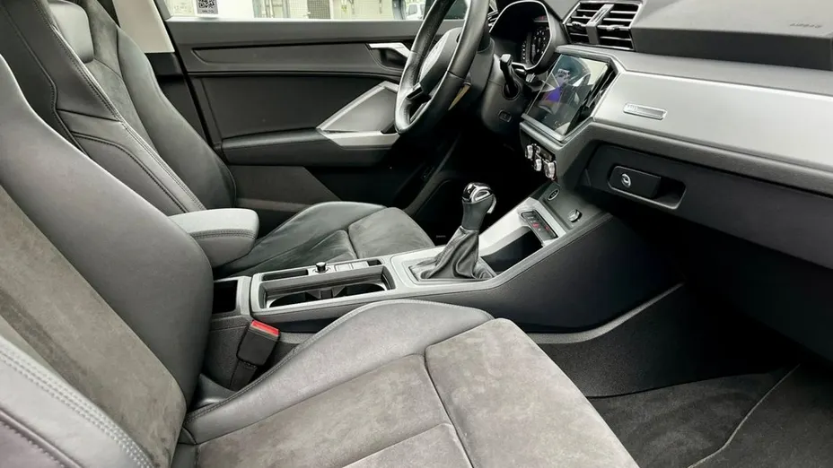 AUDI Q3 -