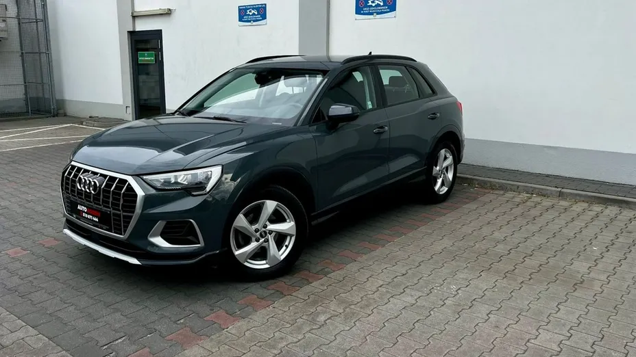 AUDI Q3 -