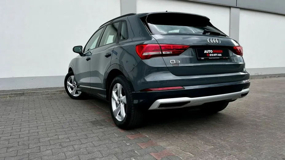 AUDI Q3 -