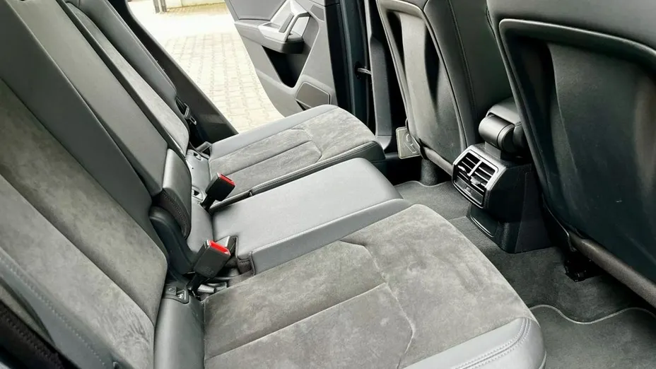 AUDI Q3 -
