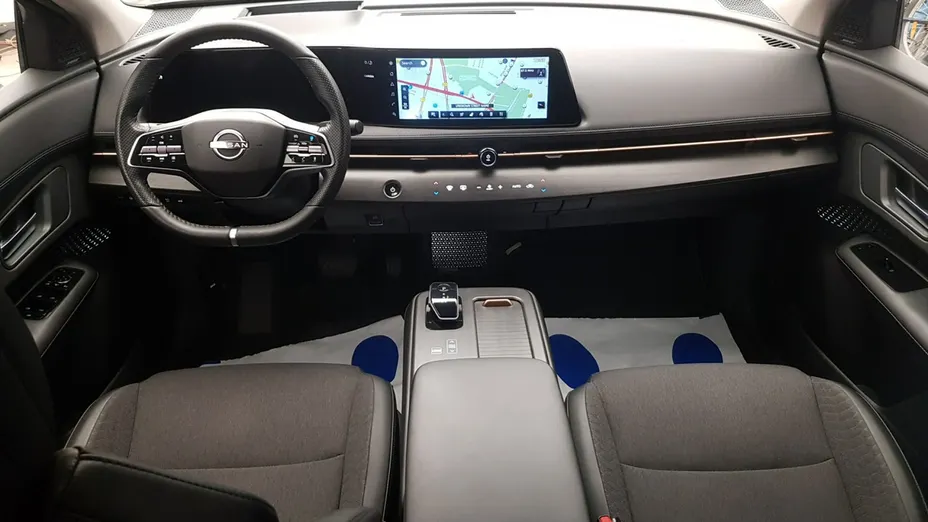 NISSAN Ariya -