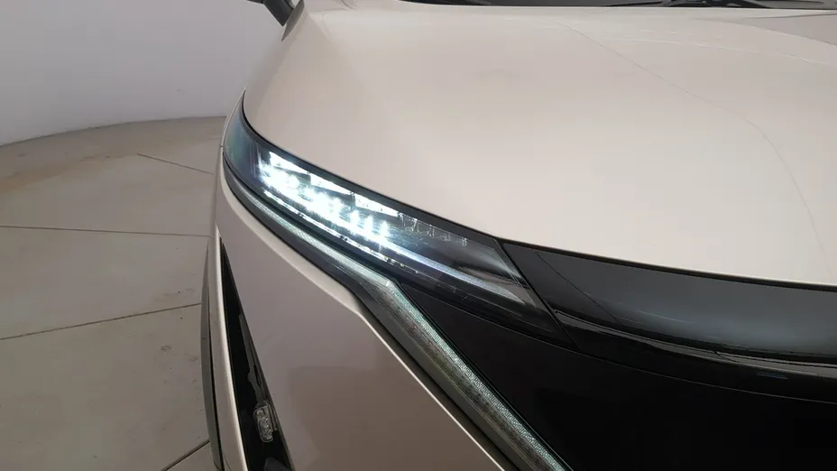 NISSAN Ariya -