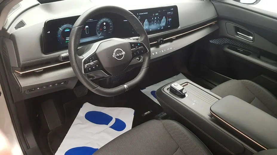 NISSAN Ariya -