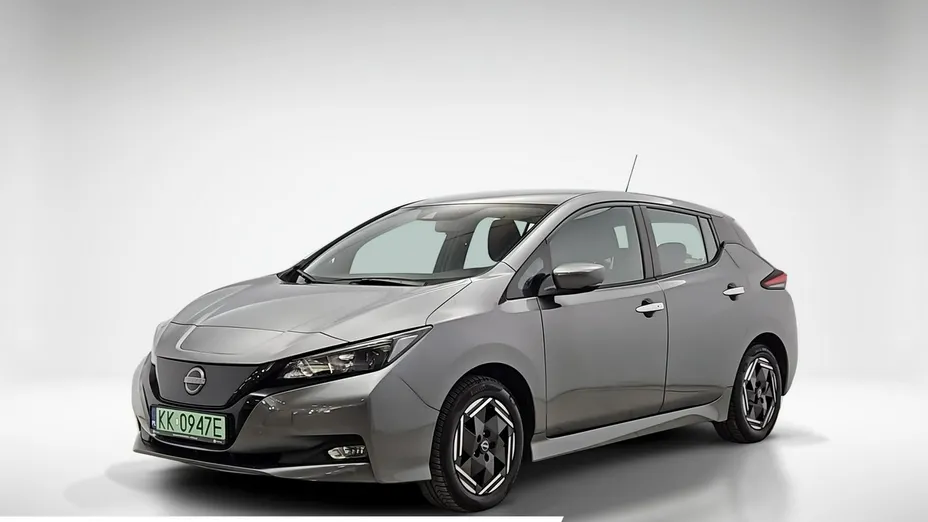 NISSAN Leaf -