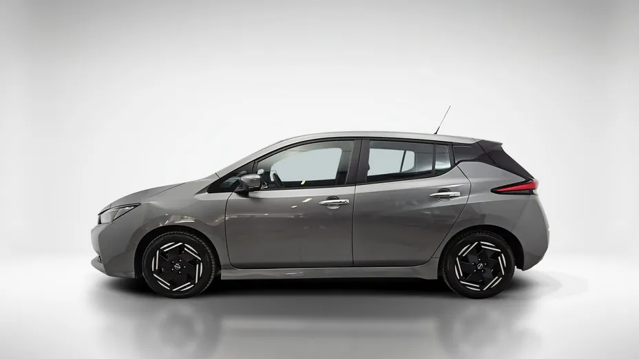 NISSAN Leaf -