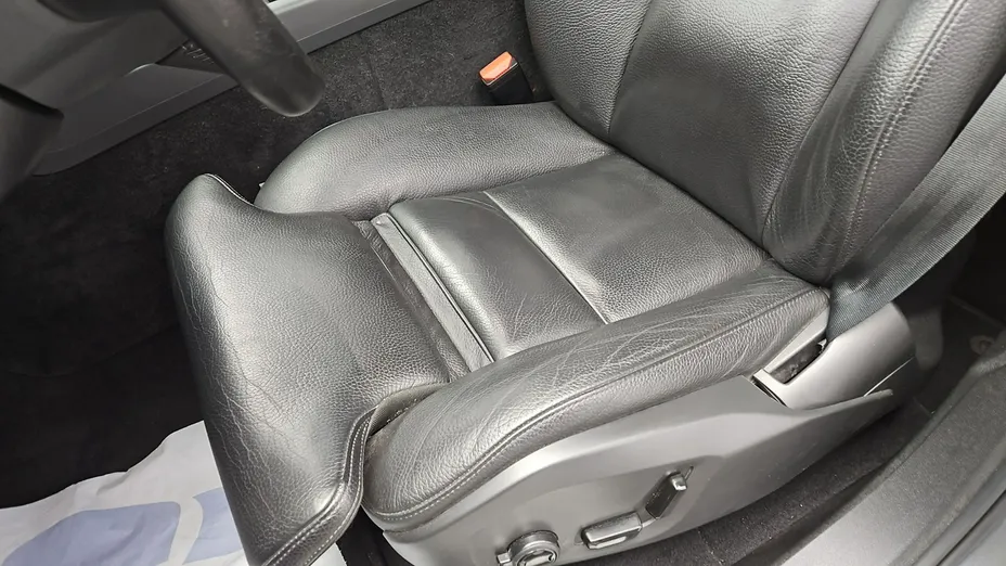 VOLVO XC60 -