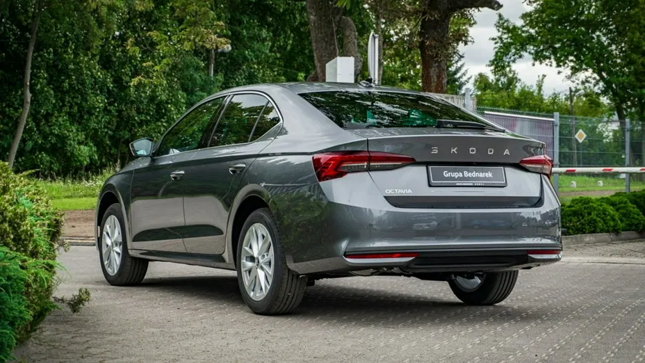 SKODA Octavia -