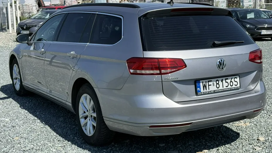 VOLKSWAGEN Passat -