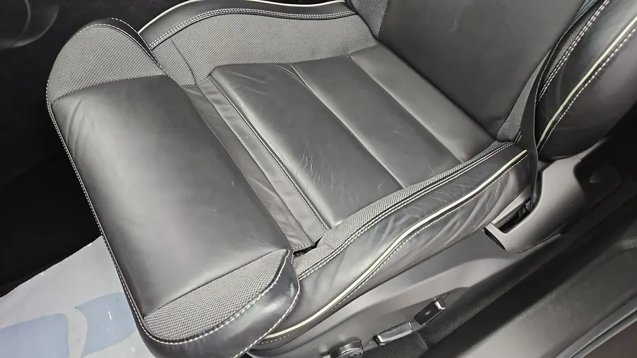 VOLVO XC60 -