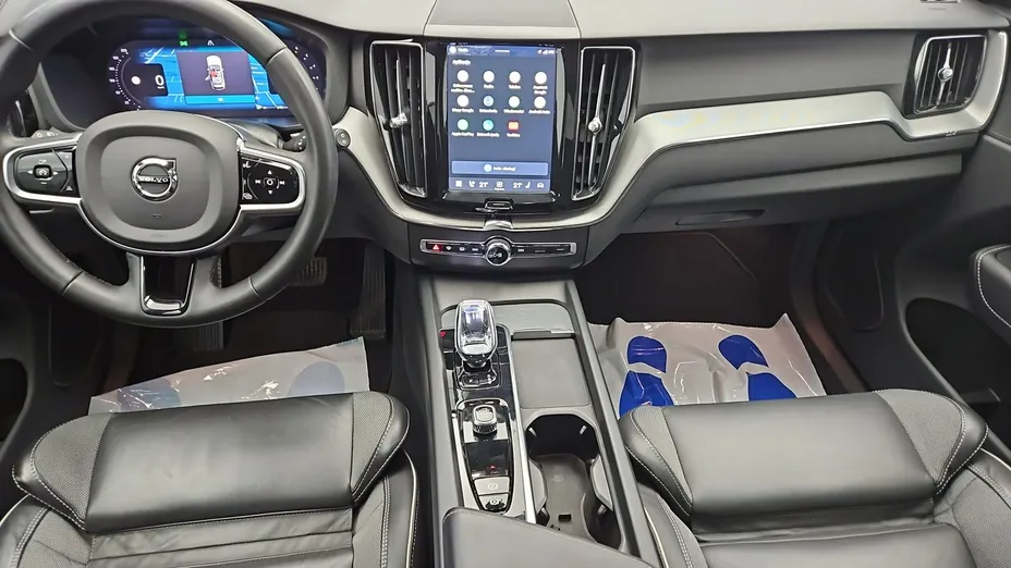 VOLVO XC60 -