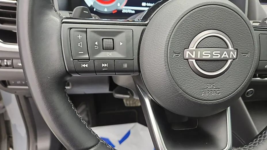 NISSAN Qashqai -