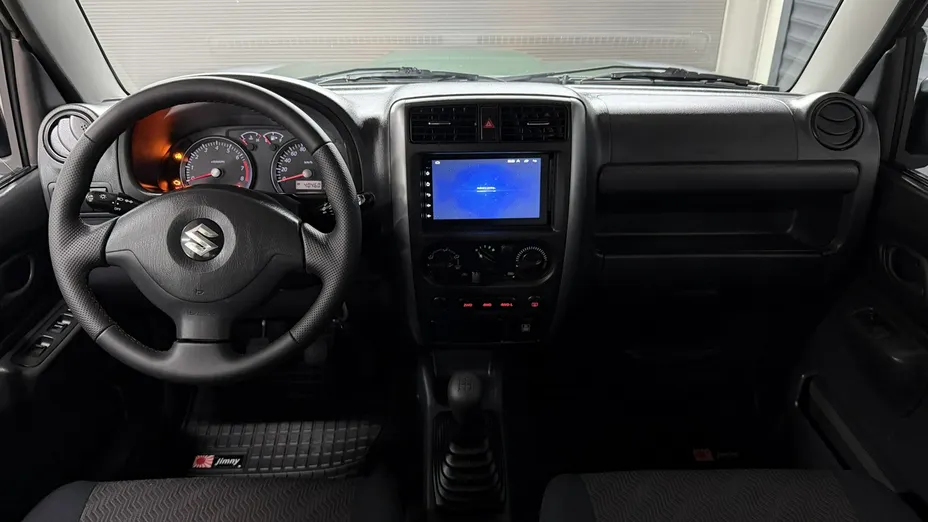SUZUKI Jimny -