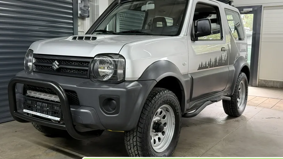 SUZUKI Jimny -