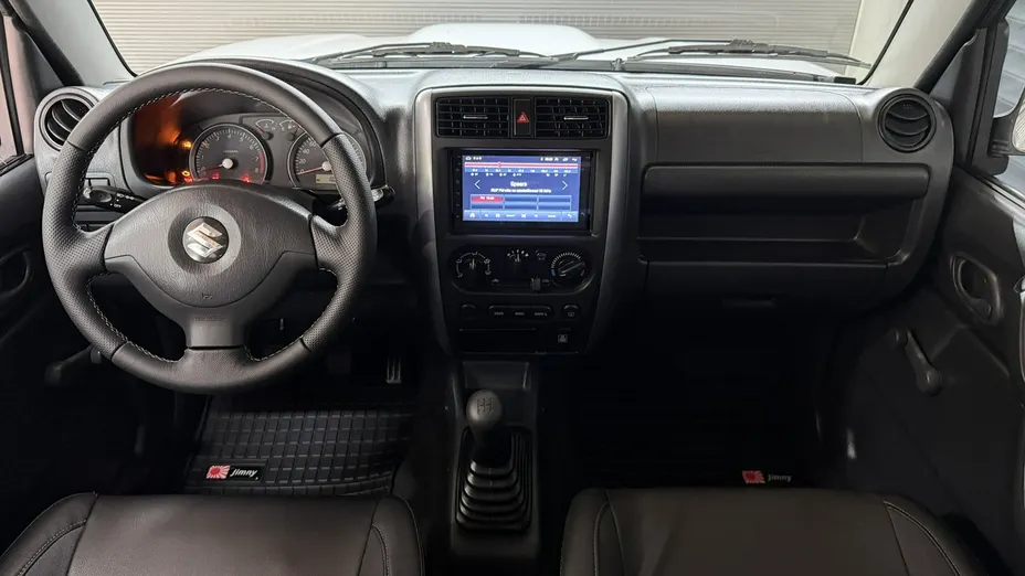 SUZUKI Jimny -