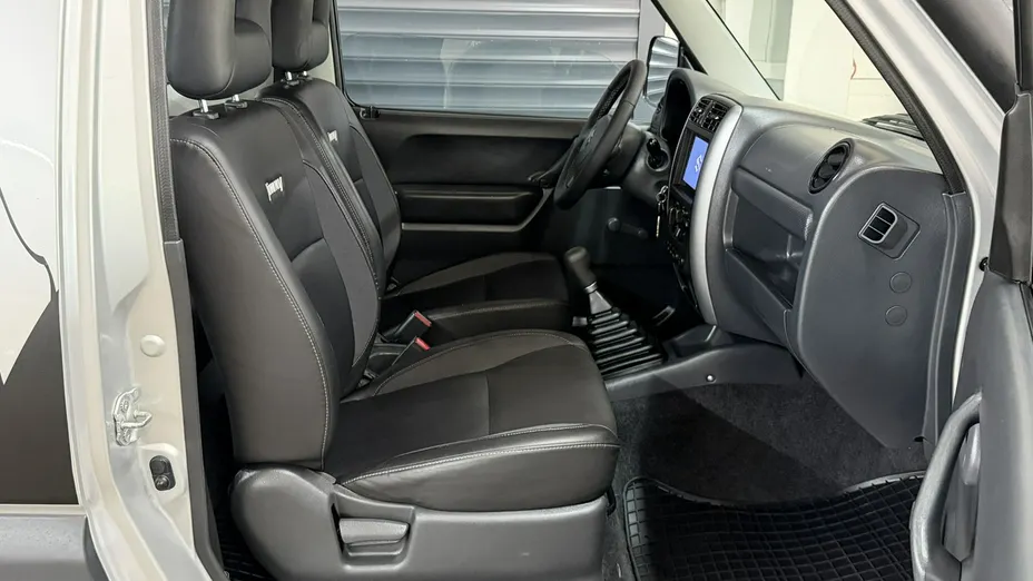 SUZUKI Jimny -